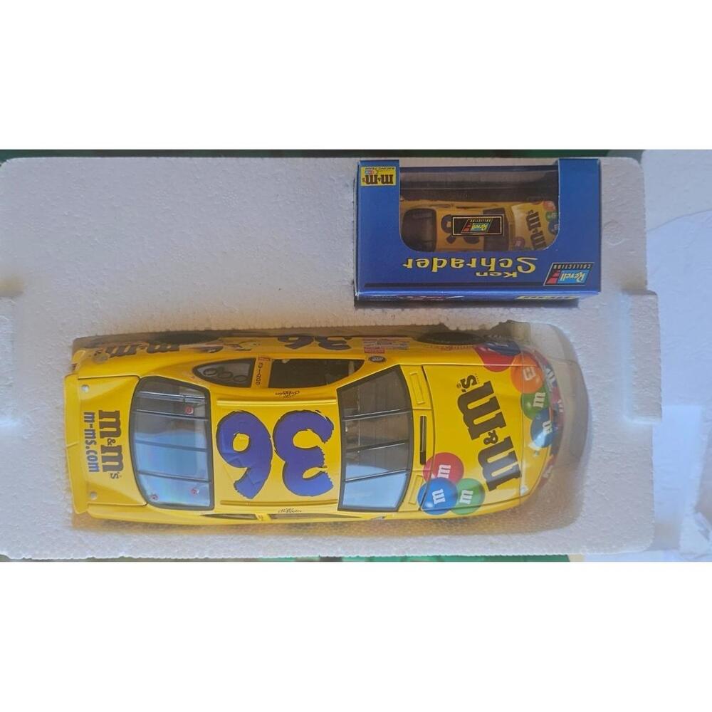 Revell Collection NASCAR Diecast 1:24 Ken Schrader M&M's Limited‎ New